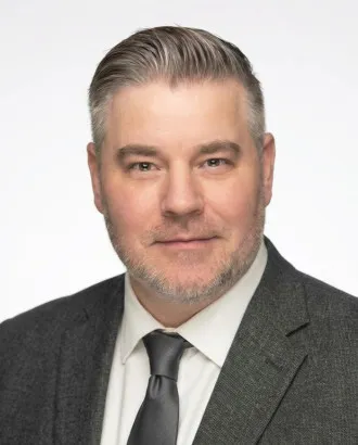 Clint Riley headshot